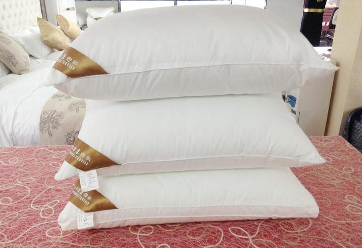 全棉枕芯 优质枕芯 护颈枕产品,图片仅供参考,宾馆高级酒店床上用品